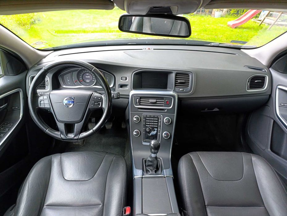 Volvo D2 V60 1.6 Momentum ECO
