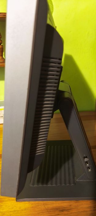 Monitor do komputera LG FLATRON L1710b.