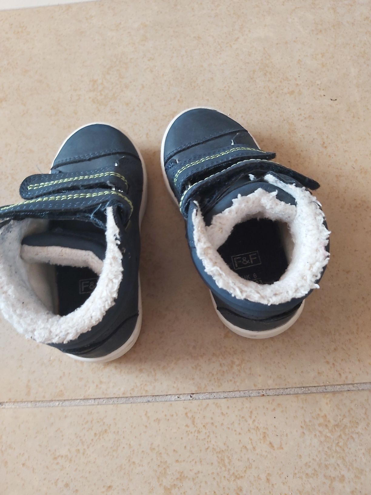 Buty dziecięce zimowe ciepłe rozmiar 23