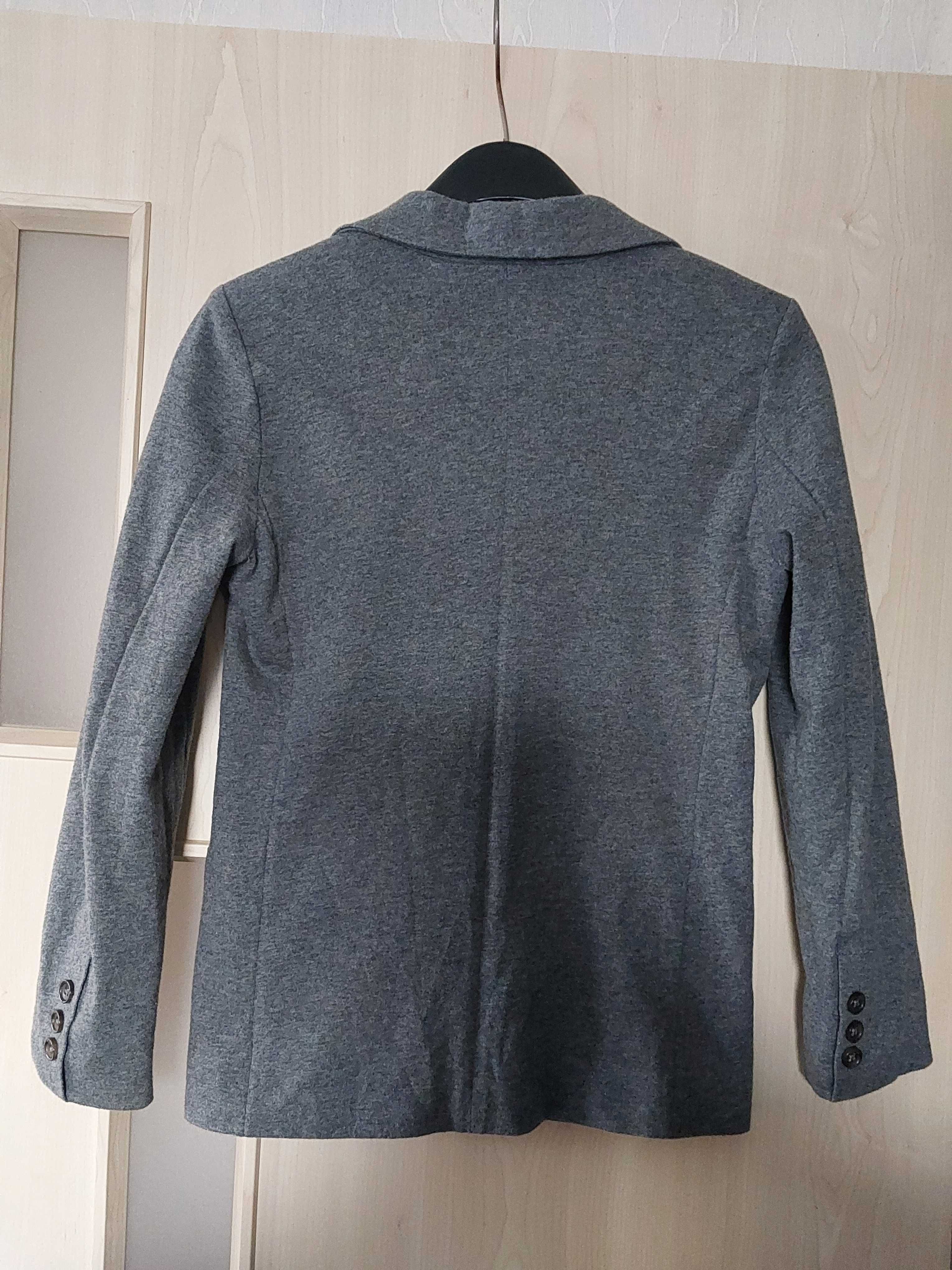 Marynarka z rozciągliwego materiału firmy Name it  rozm. 134-140 cm.