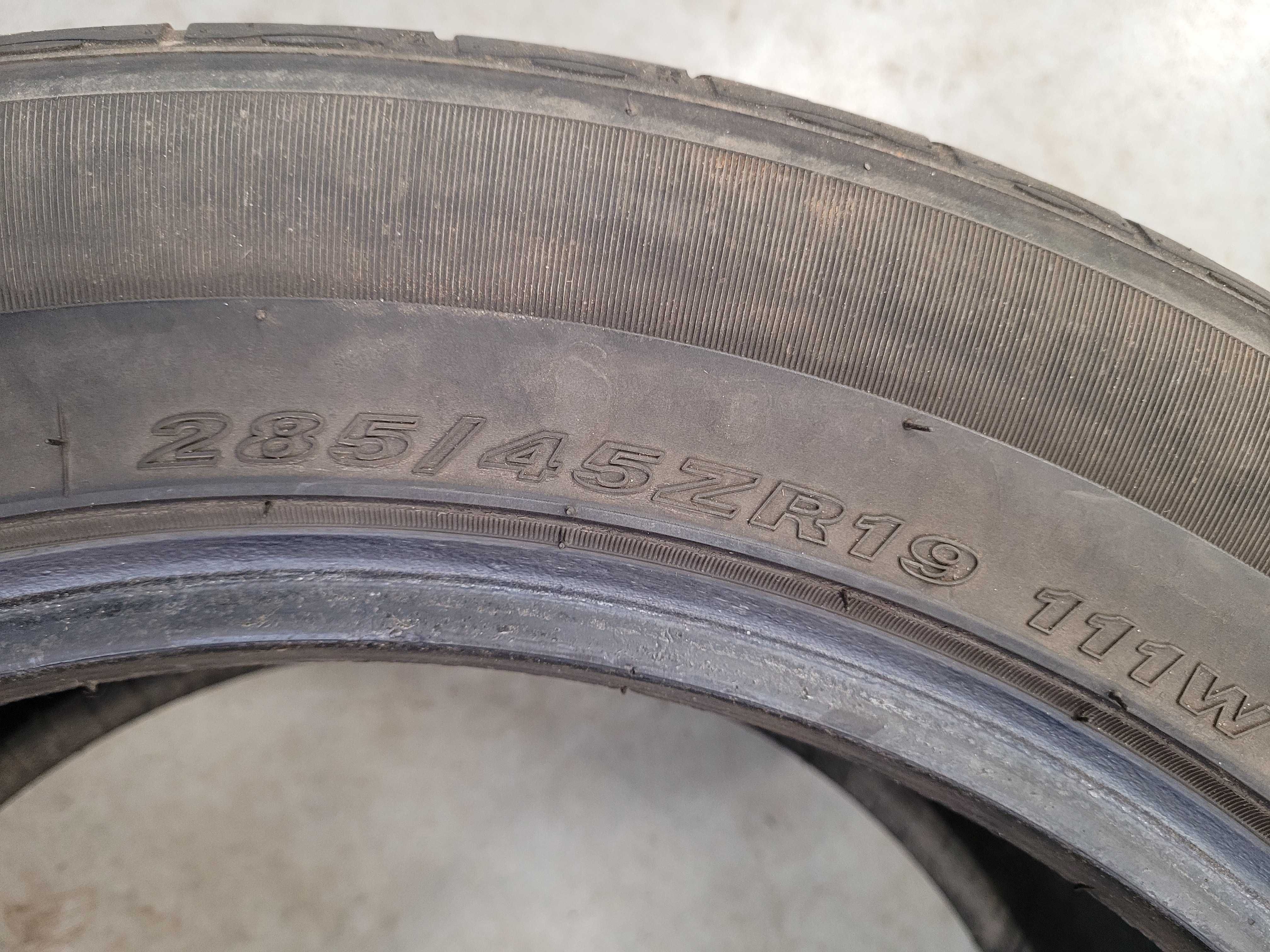 Opony 2 szt Nexen 235/45 R 19