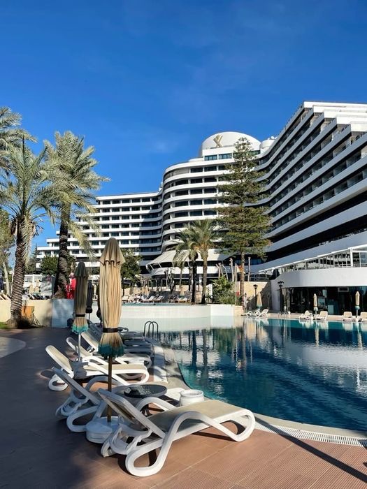 Гарячі тури та путівки: Єгипет, Туреччина, Чорногорія та інші