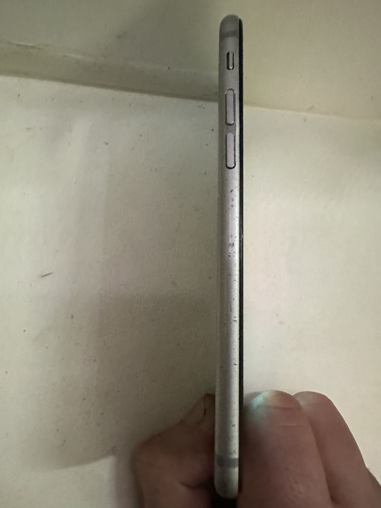 живой Iphone 6 на 16 gb