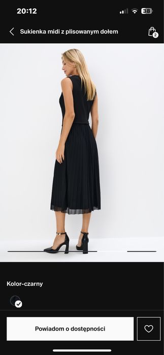 Sukienka midi z plisowanym dołem