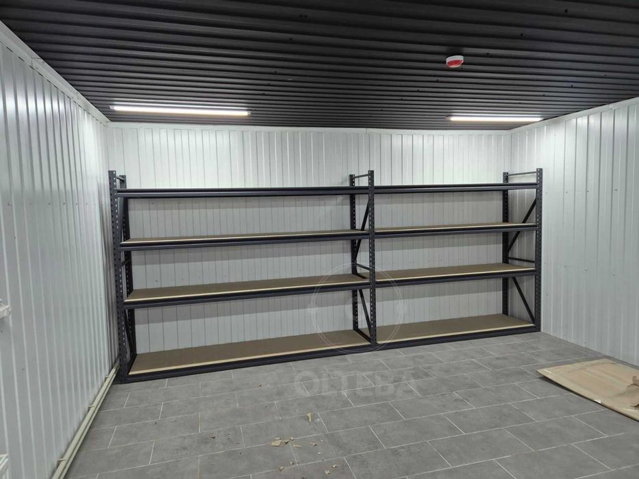 Стелажі з полицями з навантаженням 4,4 т. на склад. Складські.Стелаж