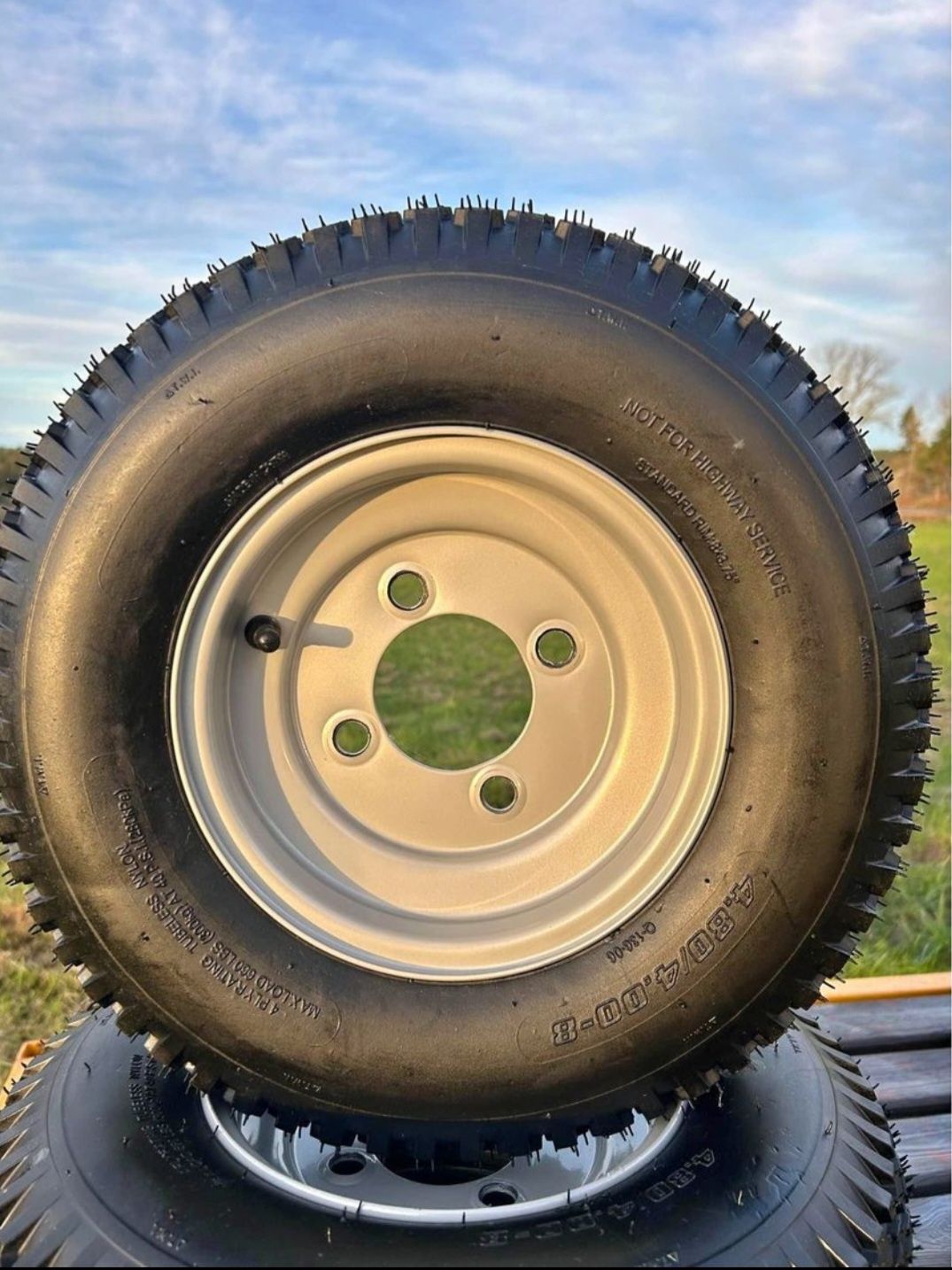 Opona 4,8/4,00-8  z felgą 8×3,75  rozstaw 4×101