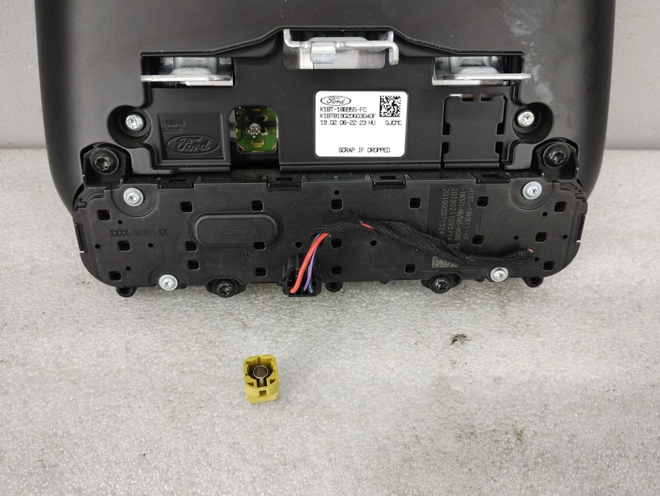 Radio Wyświetlacz Ford Fiesta MK8