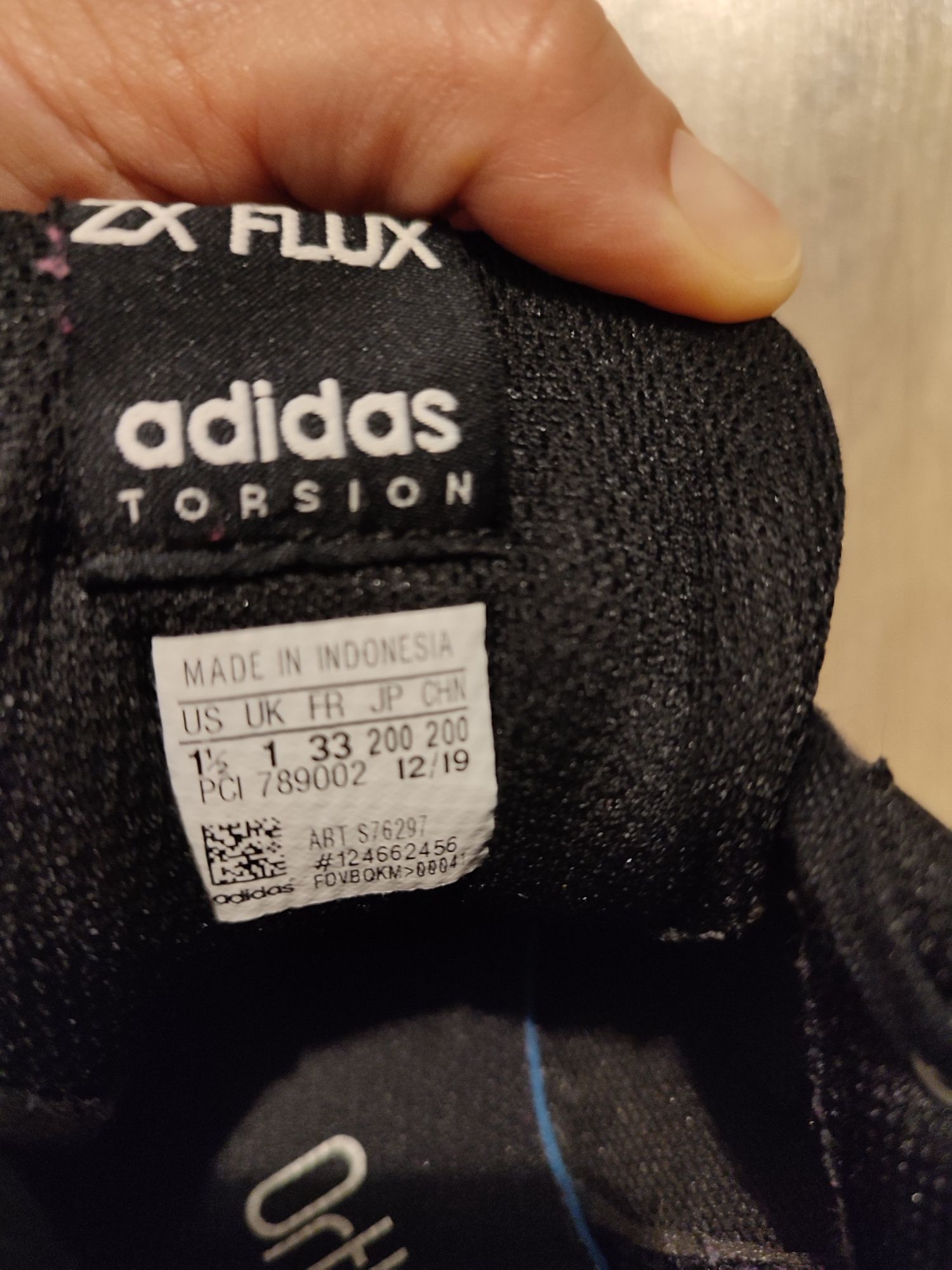 Buty Adidas dla dziewczynki 33