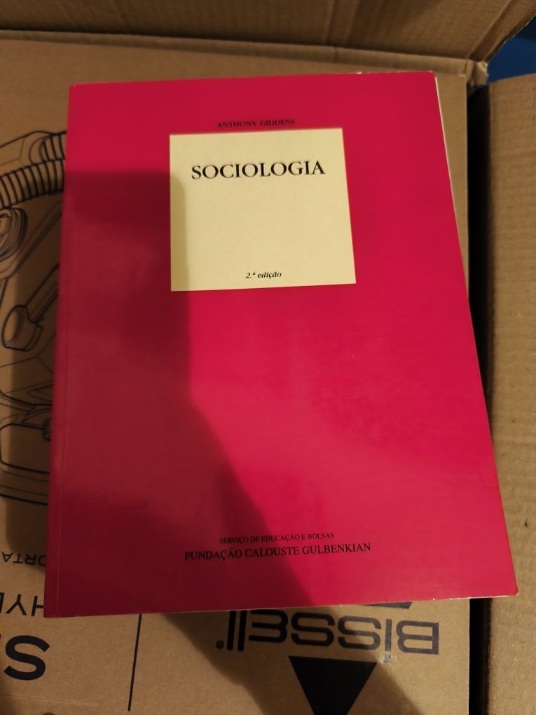 Livro de Sociologia da fundação calouste gulbenkian