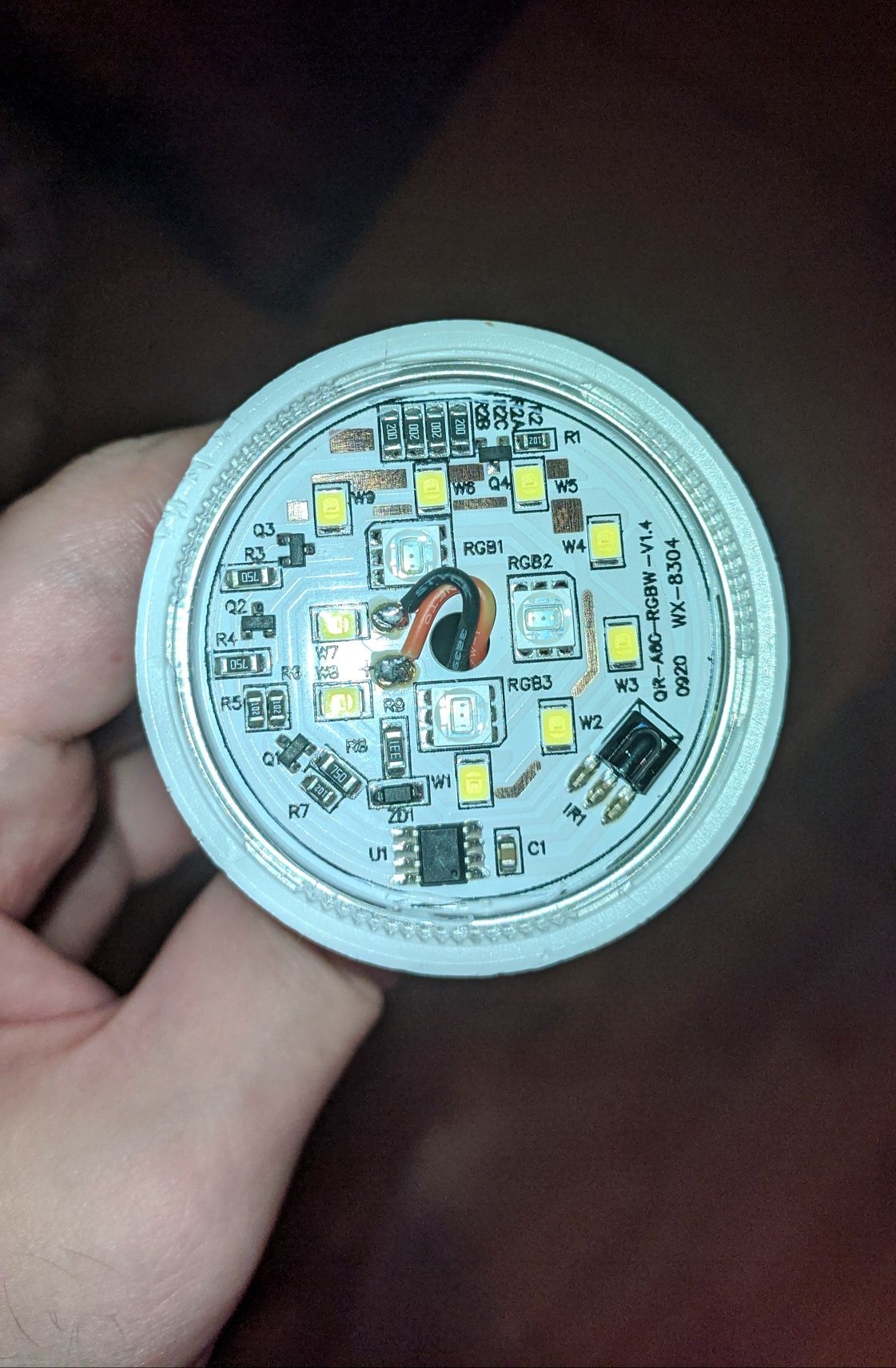 E27 RGB led 10w (на запчасти)
