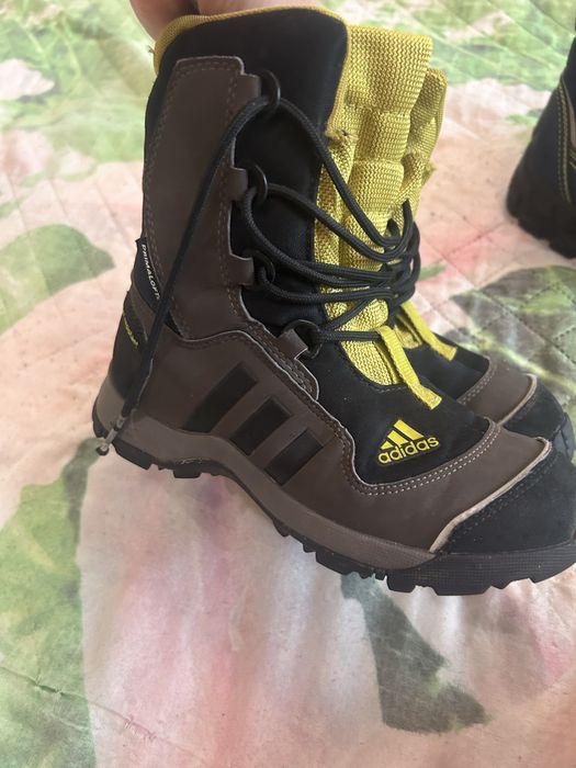 Продам зимние ботинки Richter;Adidas-32 размер