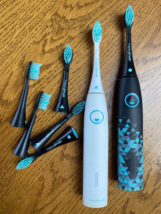 Dwie nowe szczoteczki soniczne Happy Brush oryginalne szczoteczki