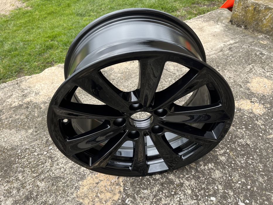 Nowa Alufelga BMW OE F10 V236 czarna 8.0” x 17 - 5x120 ET30 8J
