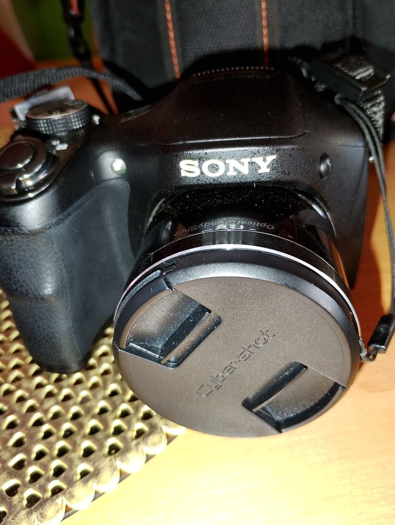 Aparat Sony DSC H 200