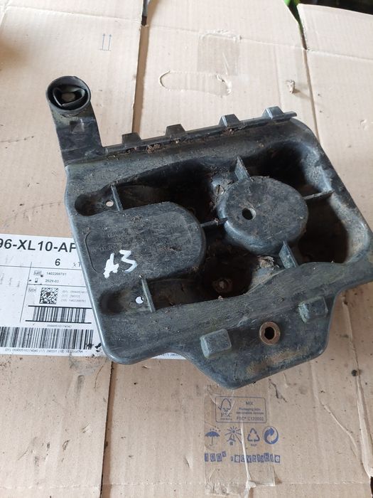 Mocowanie akumulatora plastik volkswagen Golf IV audi a3
