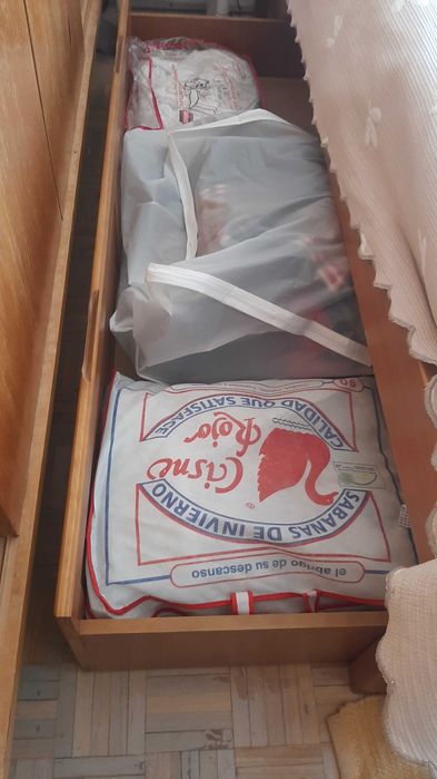 Cama individual pinho maciço