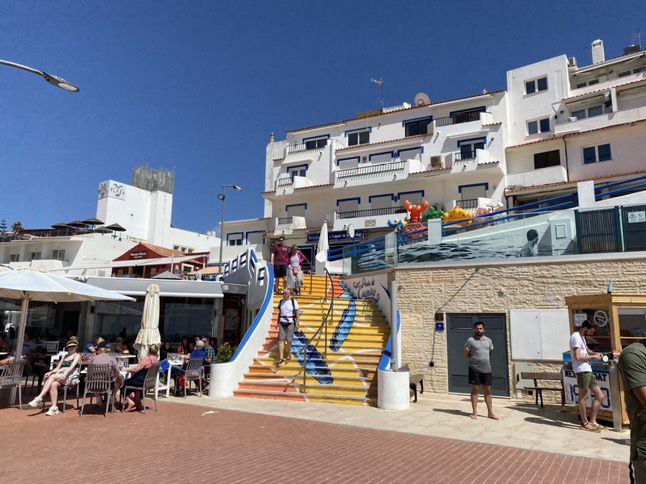 Ferias  Praia do Carvoeiro-Lagoa Disponivel apartir de 7 a 21 setembro