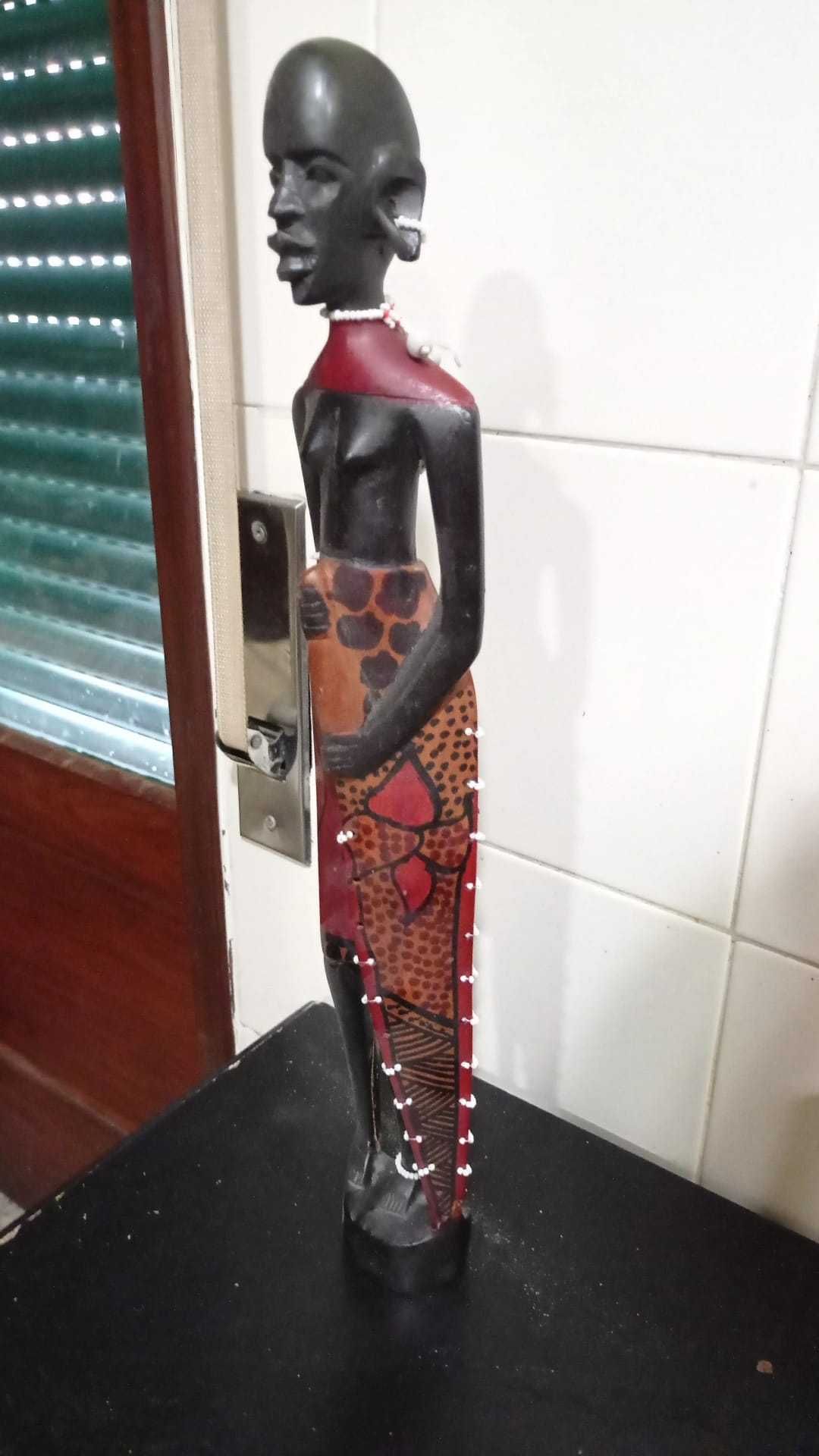 Par de estatuetas africanas.