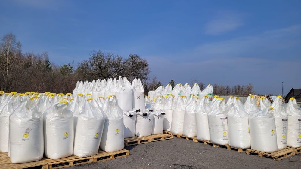 Nawozy Saletra Mocznik Saletrosan NPK Kizeryt Sól Kornkali Wapniak RSM