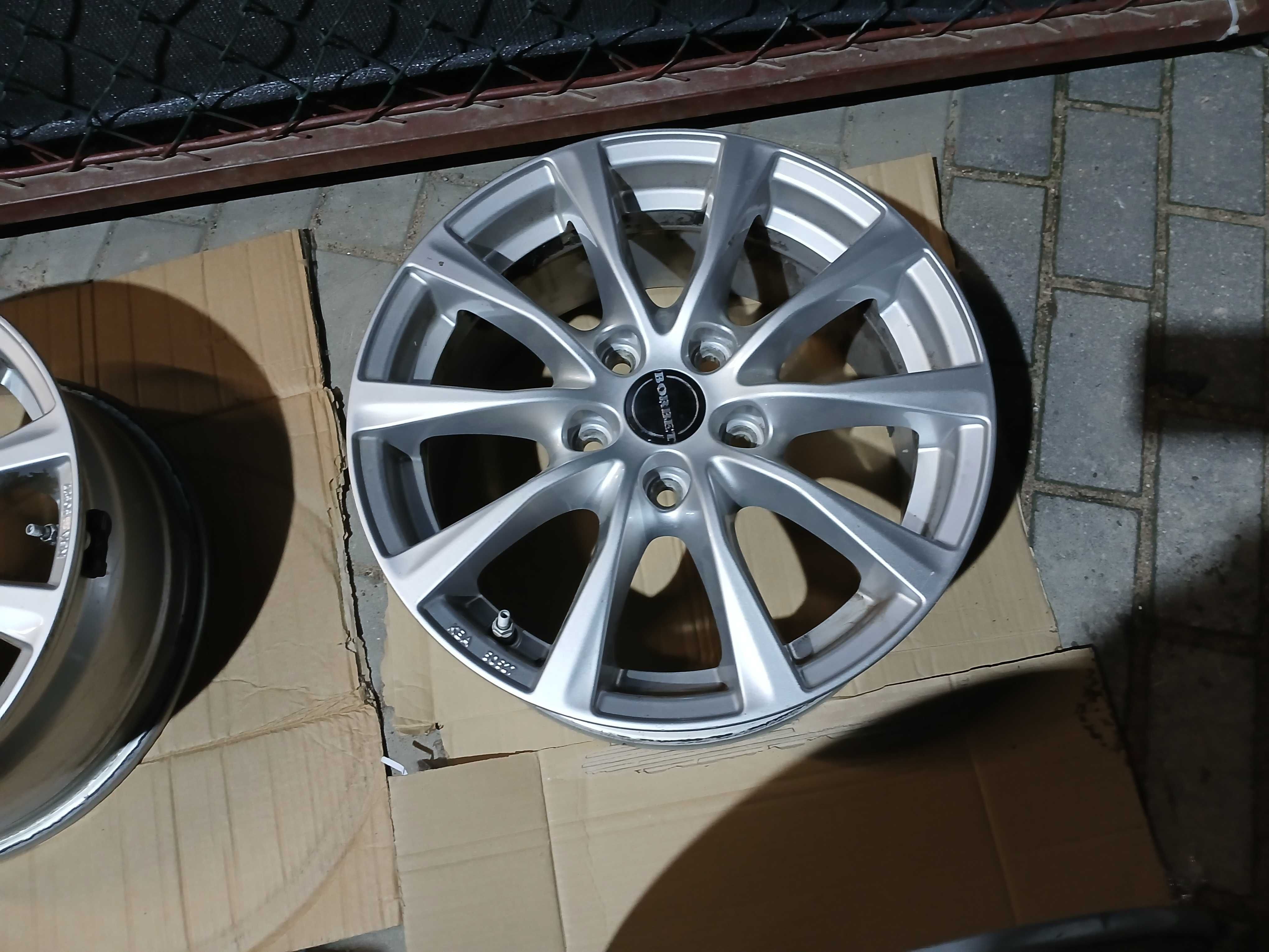 4x felgi alu 16 5x112 Audi A3 A4 A6 Vw Touran Golf Passat Skoda Seat