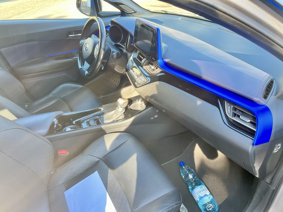 Toyota C-HR 1.8 Hybrid Luxury pack Full extras