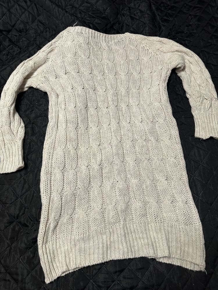 Sweter kremowy cieplutki