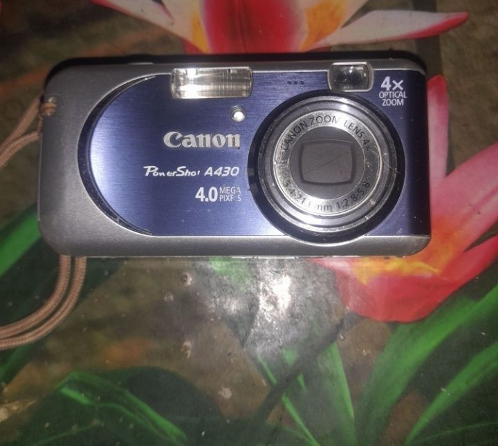 фотоаппарат фирмы Canon. А430
Фотоаппарат простой и над
