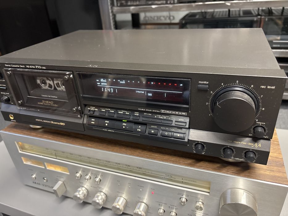 Magnetofon Technics RS-B765