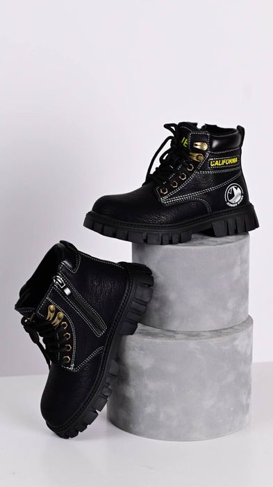 Туфлі на дівчинку шкільні балетки  черевики кросівки хлопчик