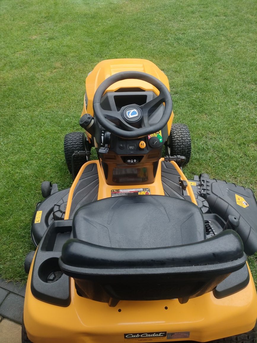 Kosiarka traktorek CUB CADET XT1  24KM V2 nowy akumulator