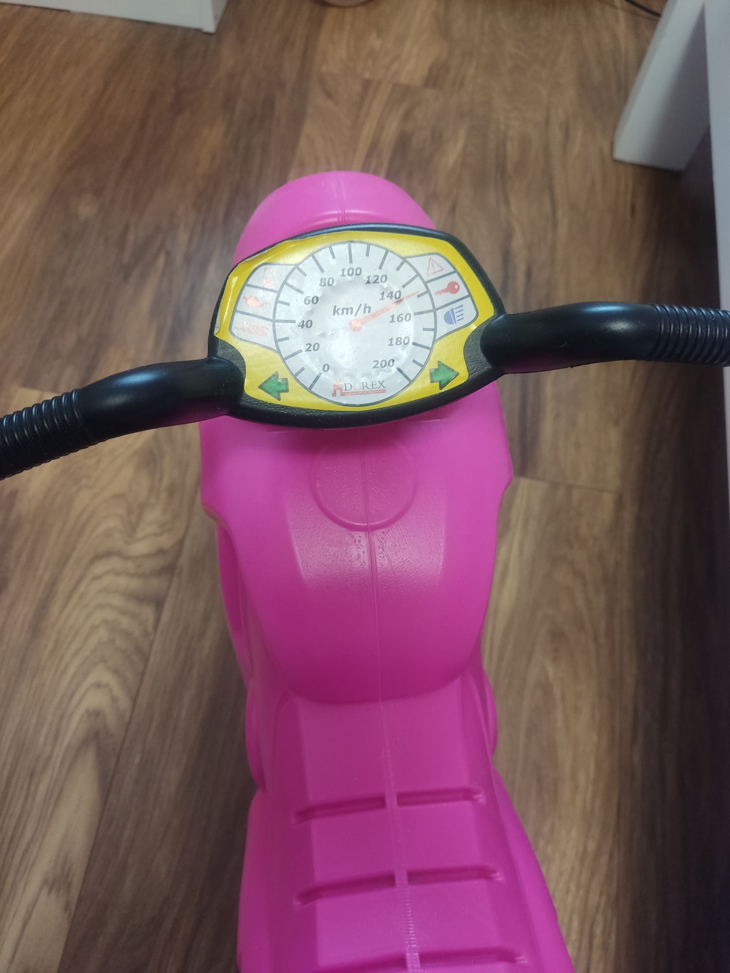 Jeździk motor dla dziewczynki