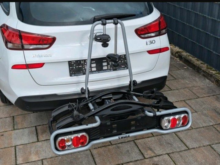 Bagażnik rowerowy marki THULE| stan idealny| na hak| na dwa rowery