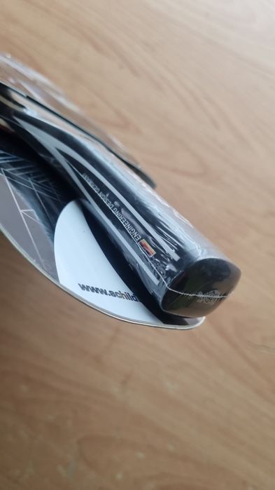 Rakietka do tenisa stołowego DONIC Carbotec 900