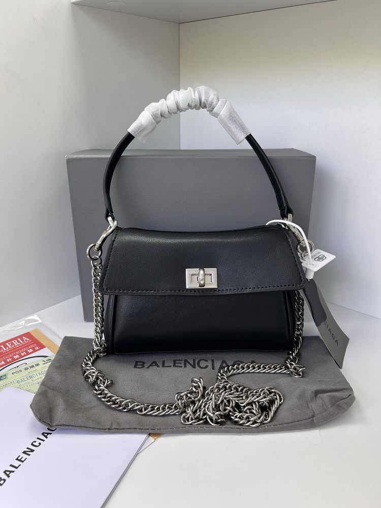 Сумочка в стилі Balenciaga