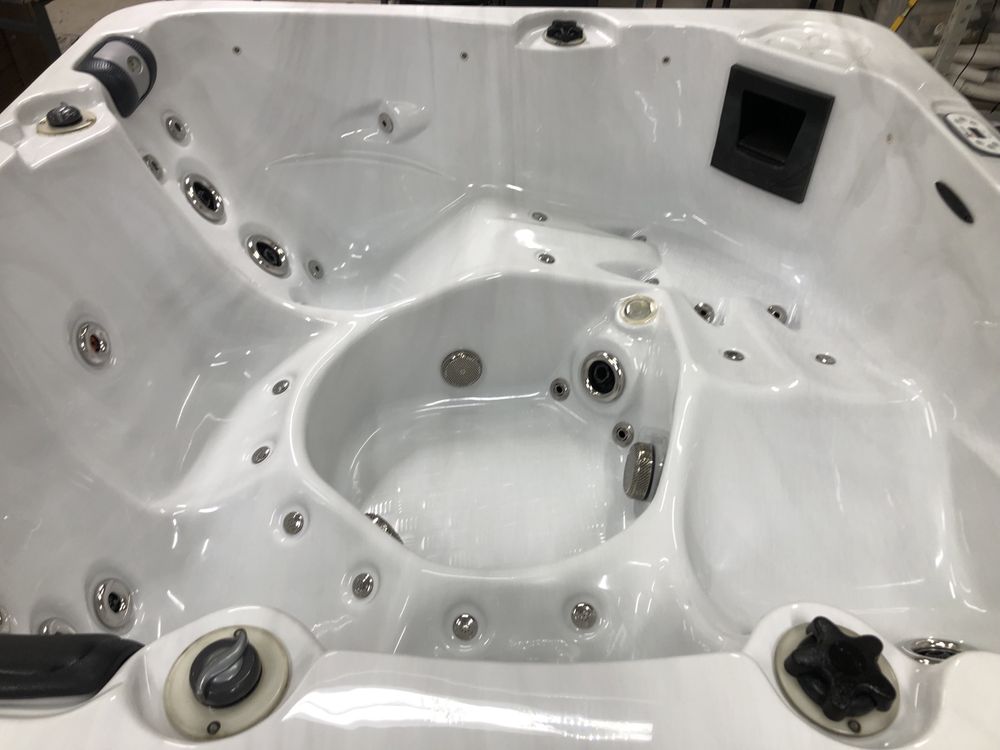 Jacuzzi ogrodowe nieużywane