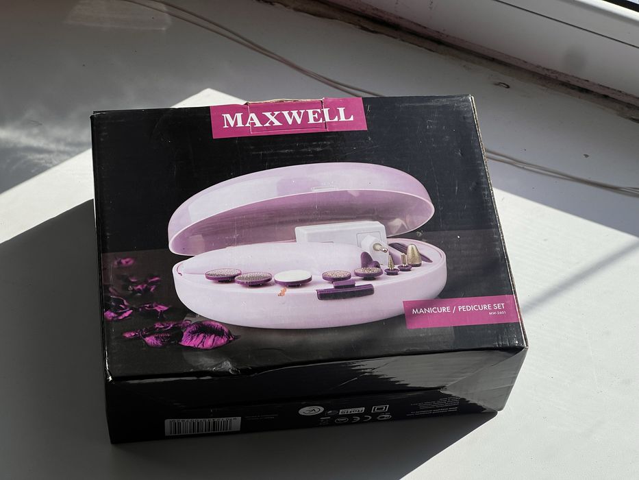 Набір для манікюру та педикюру maxwell mw-2601