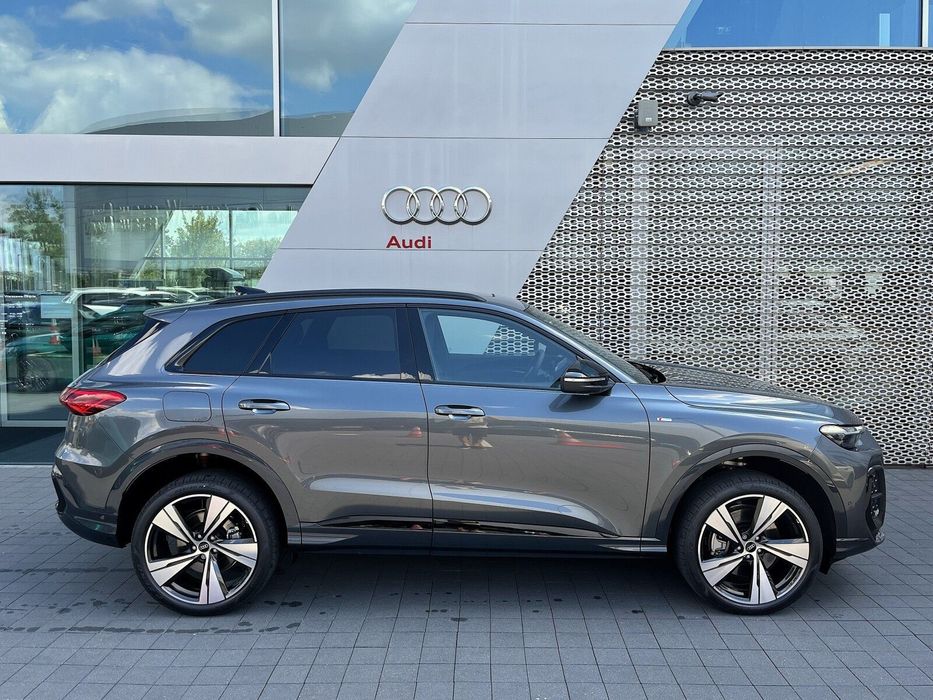 Audi Q5 Cena Katalogowa: ,00 Zł