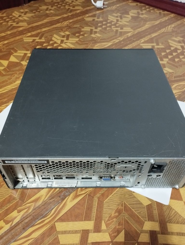 LENOVO ThinkCentre