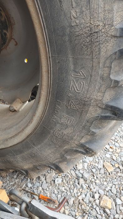 Opony 12.4 R 32 MF 255 235 ursus 3512