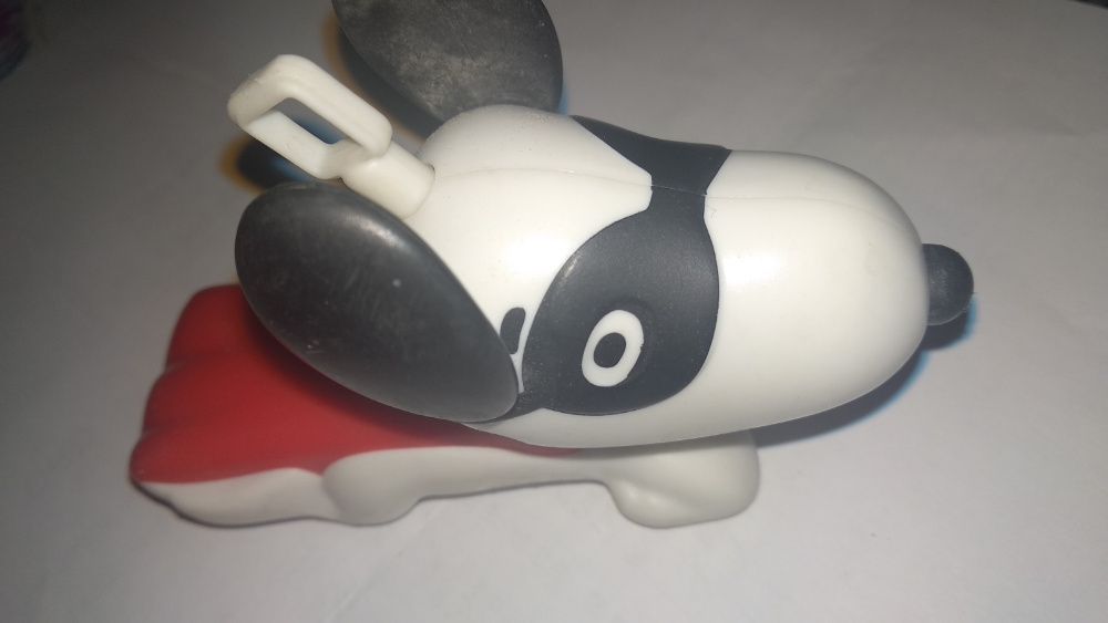игрушка пластик снупи собака 2018 макдональдс snoopy в очках