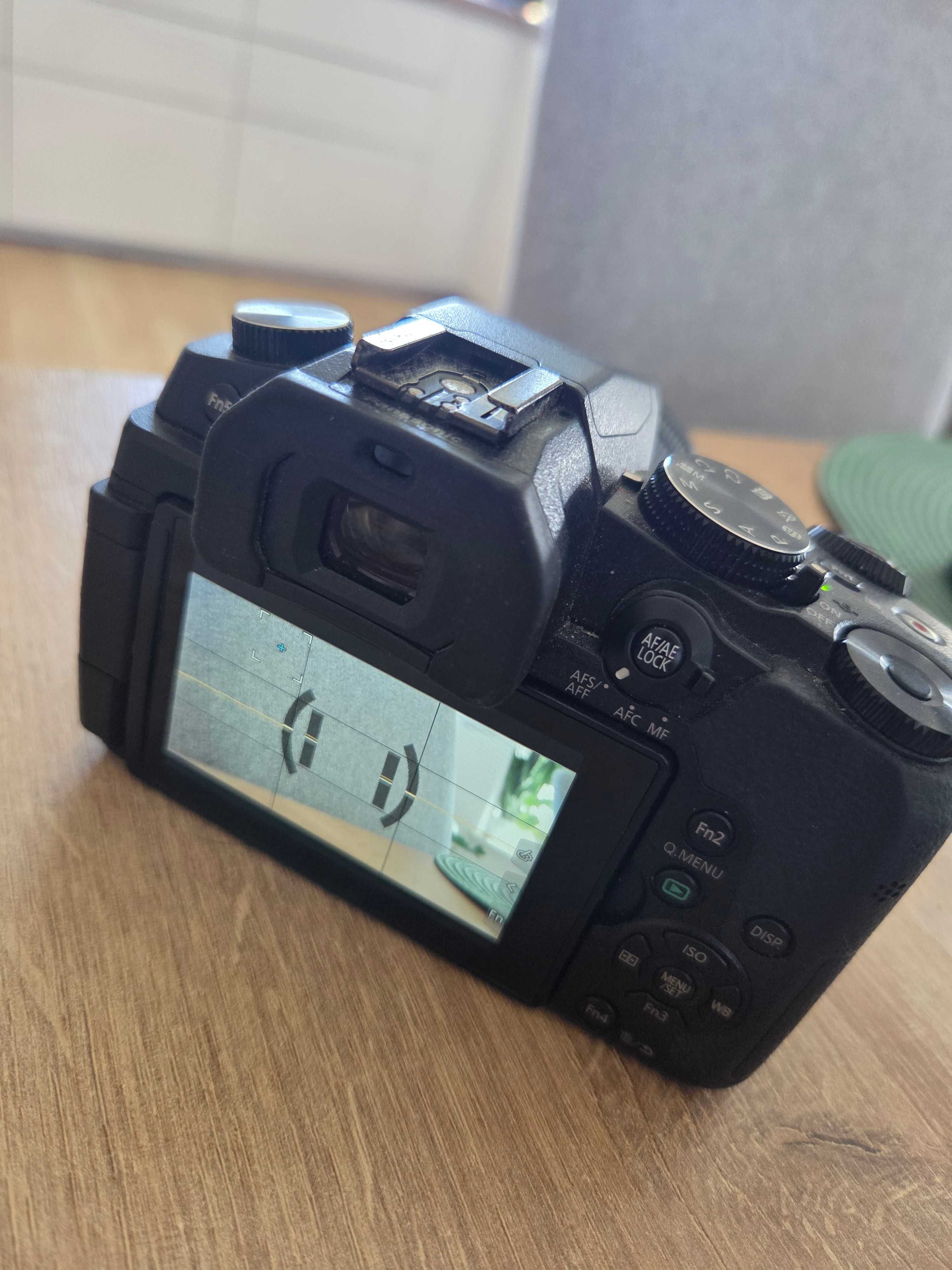 Panasonic Bezlusterkowy aparat cyfrowy LUMIX DMC-G80M + 12-60mm gratis