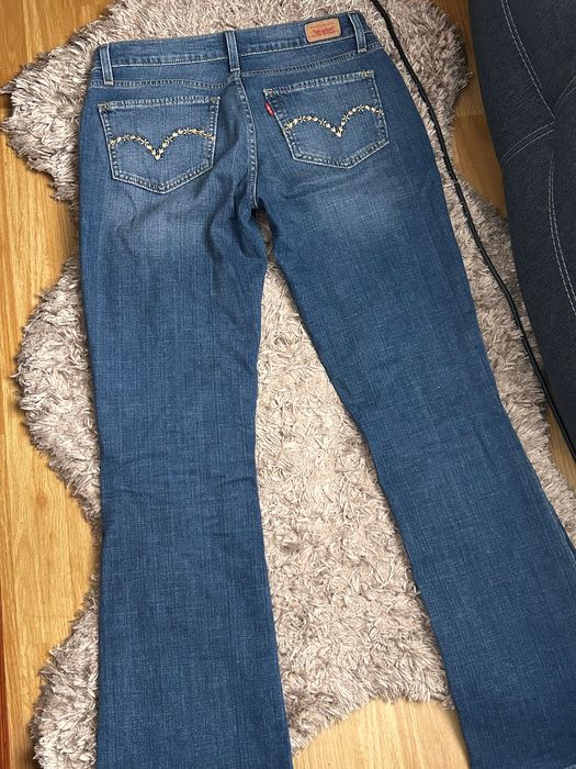 Джинси кльош Levis