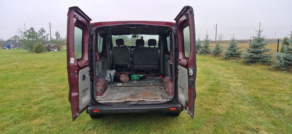 Trafic 1.9 #101koni# 2003r  5 osób.