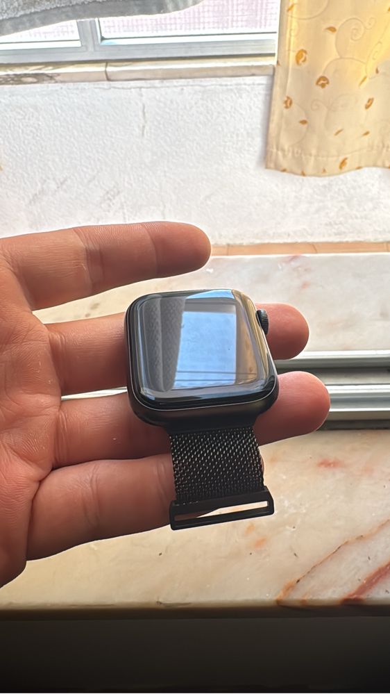 Apple Watch SE 44mm