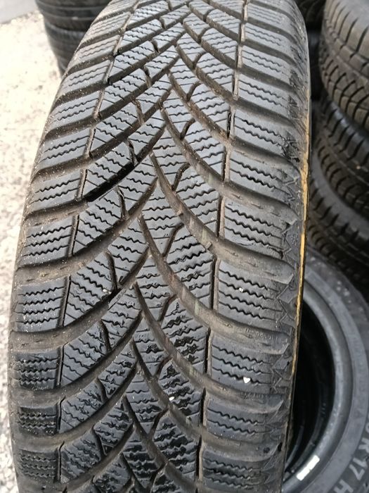 Opony zimowe demo 175/65/17 Semperit 4 sztuki 22r
