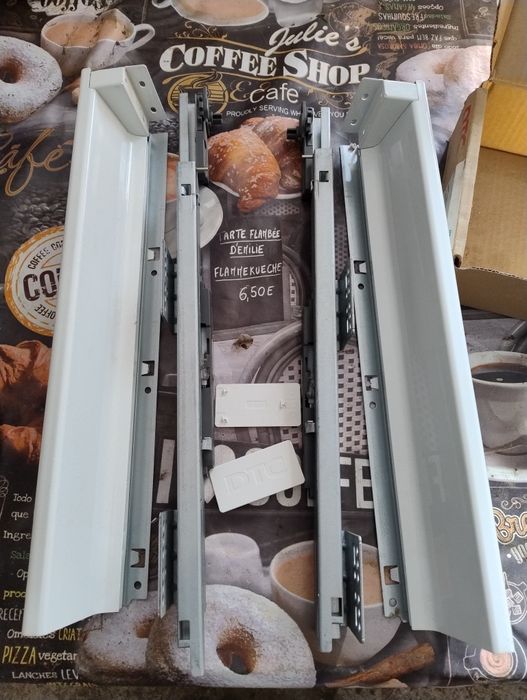 Pudełko i prowadnice szuflady amix push open 450mm
