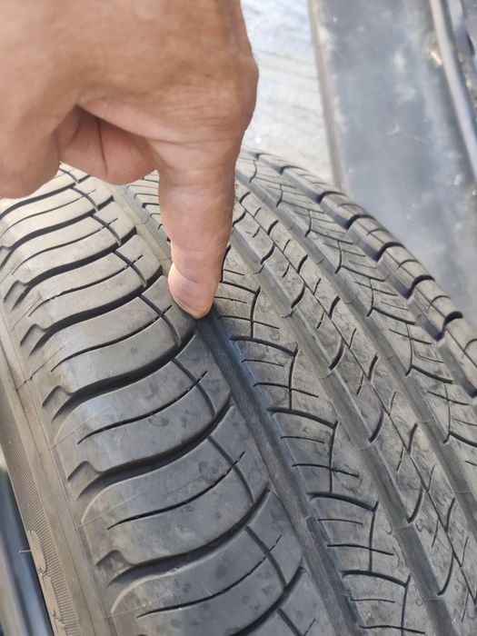 4 pneus Michelin Latitude 235/60/18
