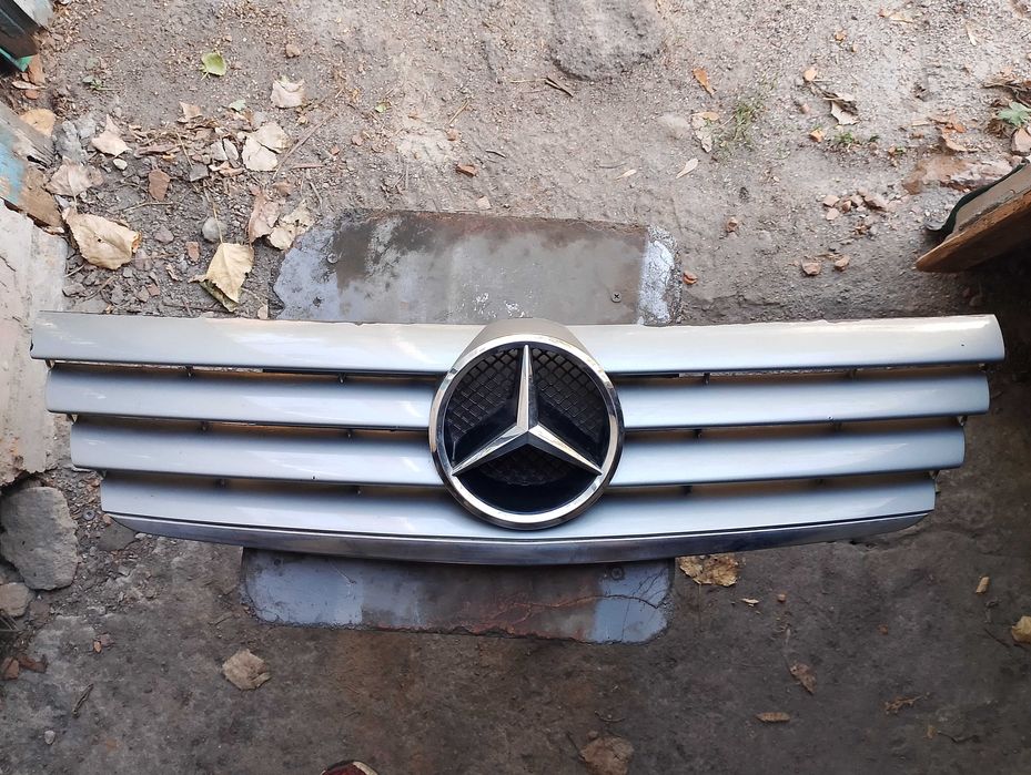 Решітка мерседес w203 coupe