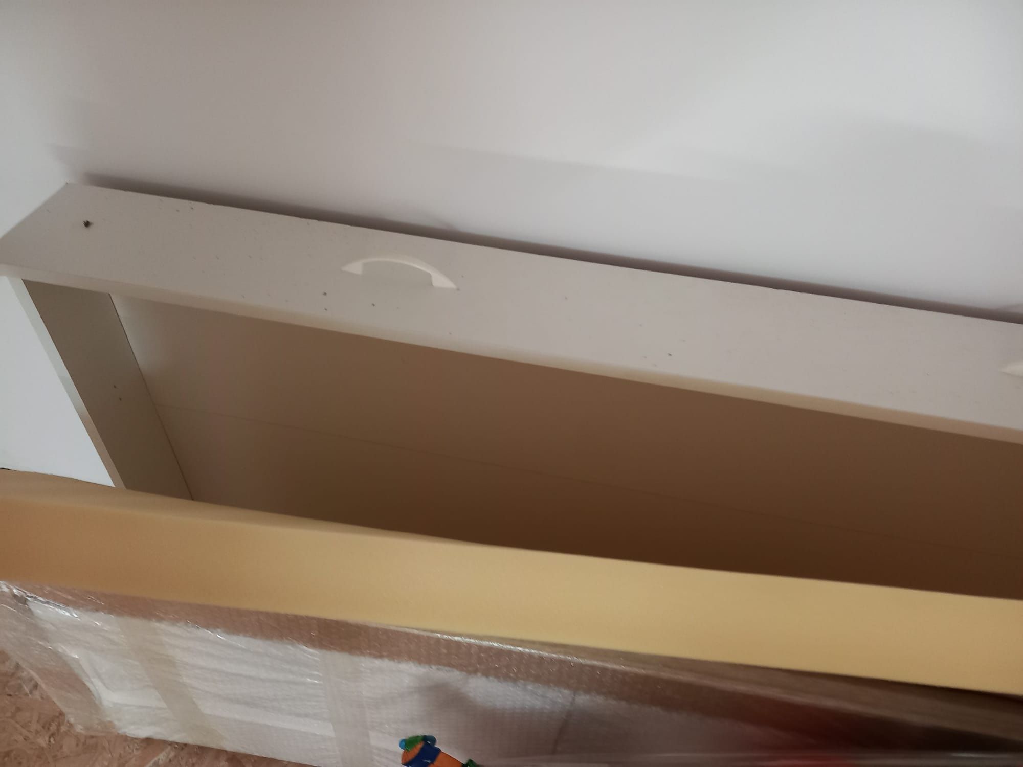 Łóżko dziecięce 90 na 200 z materacem hello kitty