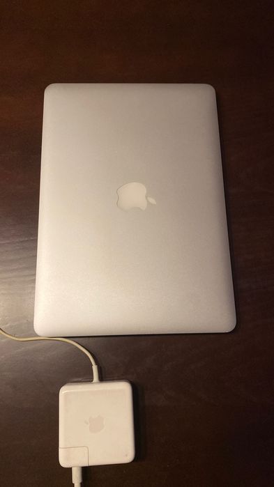 MacBook Pro 13” Retina i5 - 8GB RAM